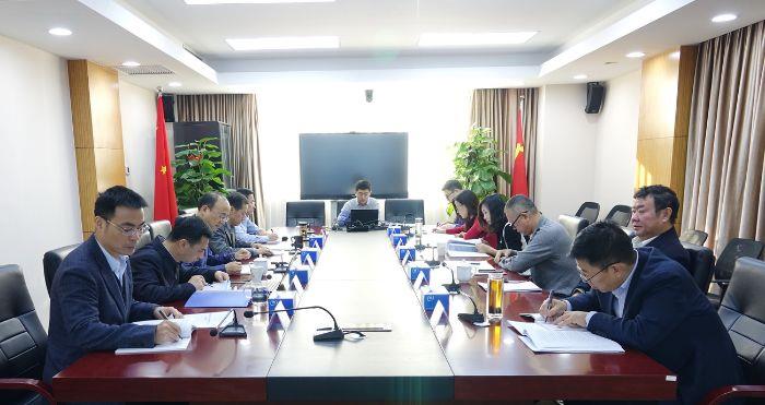 座谈会 1300 座谈会 1300