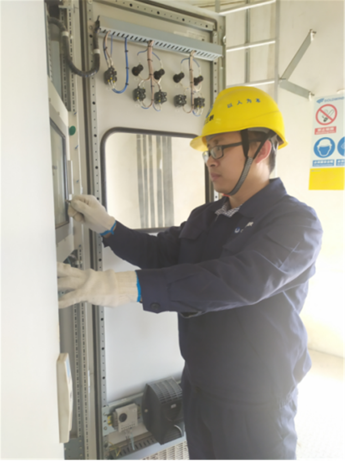 三峡新能源尚义风电有限公司（摄影 王东兵）  河北尚义风电场 主值班员 任海裕