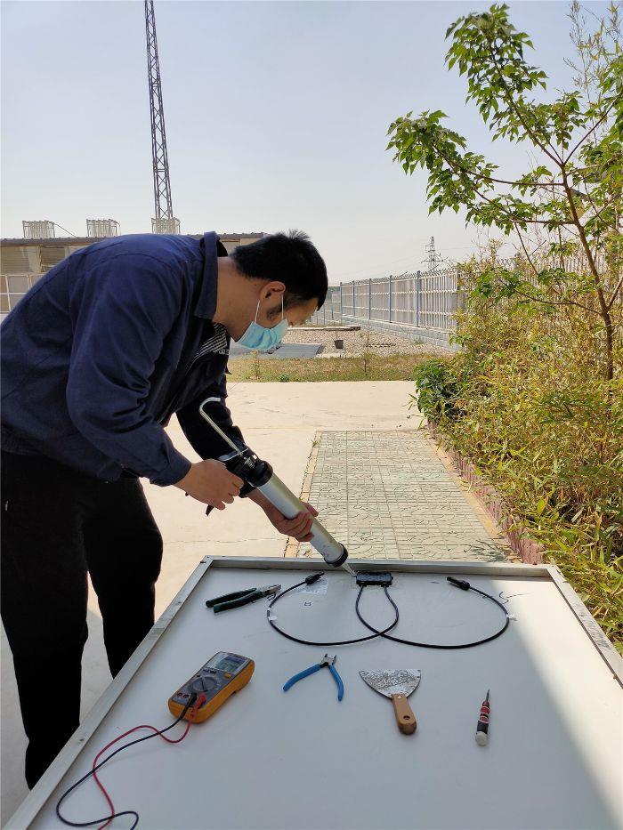 三峡新能源曲阳发电有限公司（摄影 李明科）—河北曲阳光伏电站 值班员 何旺达