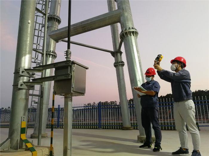 罗正洋（左）、董松勃（右） 三峡新能源海上风电运维江苏有限公司阳江项目部值班员 拍摄人：周于雷