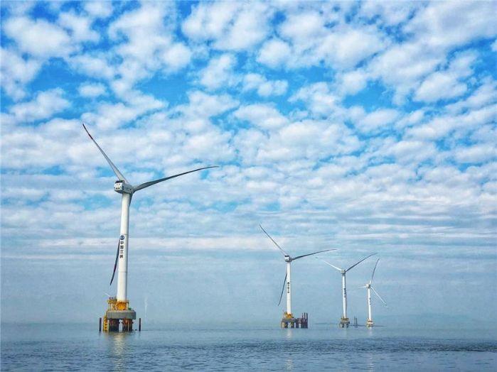 福建福清兴化湾30万千瓦海上风电场一期工程 经济日报记者 王轶辰摄 1 福建福清兴化湾30万千瓦海上风电场一期工程 经济日报记者 王轶辰摄 1
