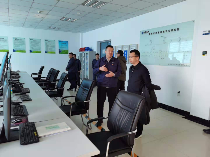 查看了解双辽项目电力运行情1况