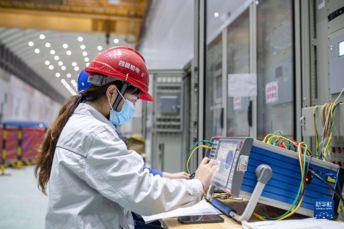 1310570818_16507613694391n