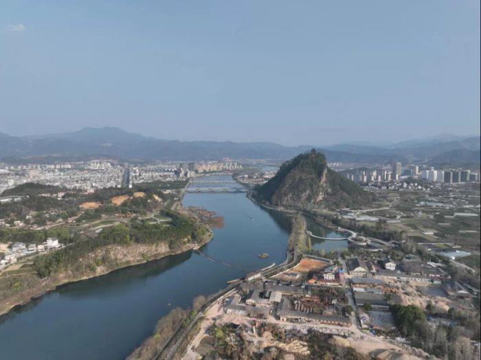 1210561500045934665 1210561500045934665