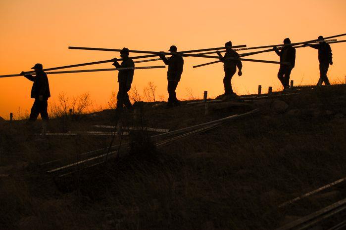 建设期当地农民施工照片4(1)