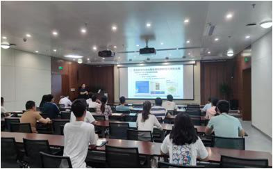 8月3日，研究所邀请中国科学院动物研究所郭宝成研究员来鱼保中心作关于“刺鱼生态适应的基因组学研究”科研报告